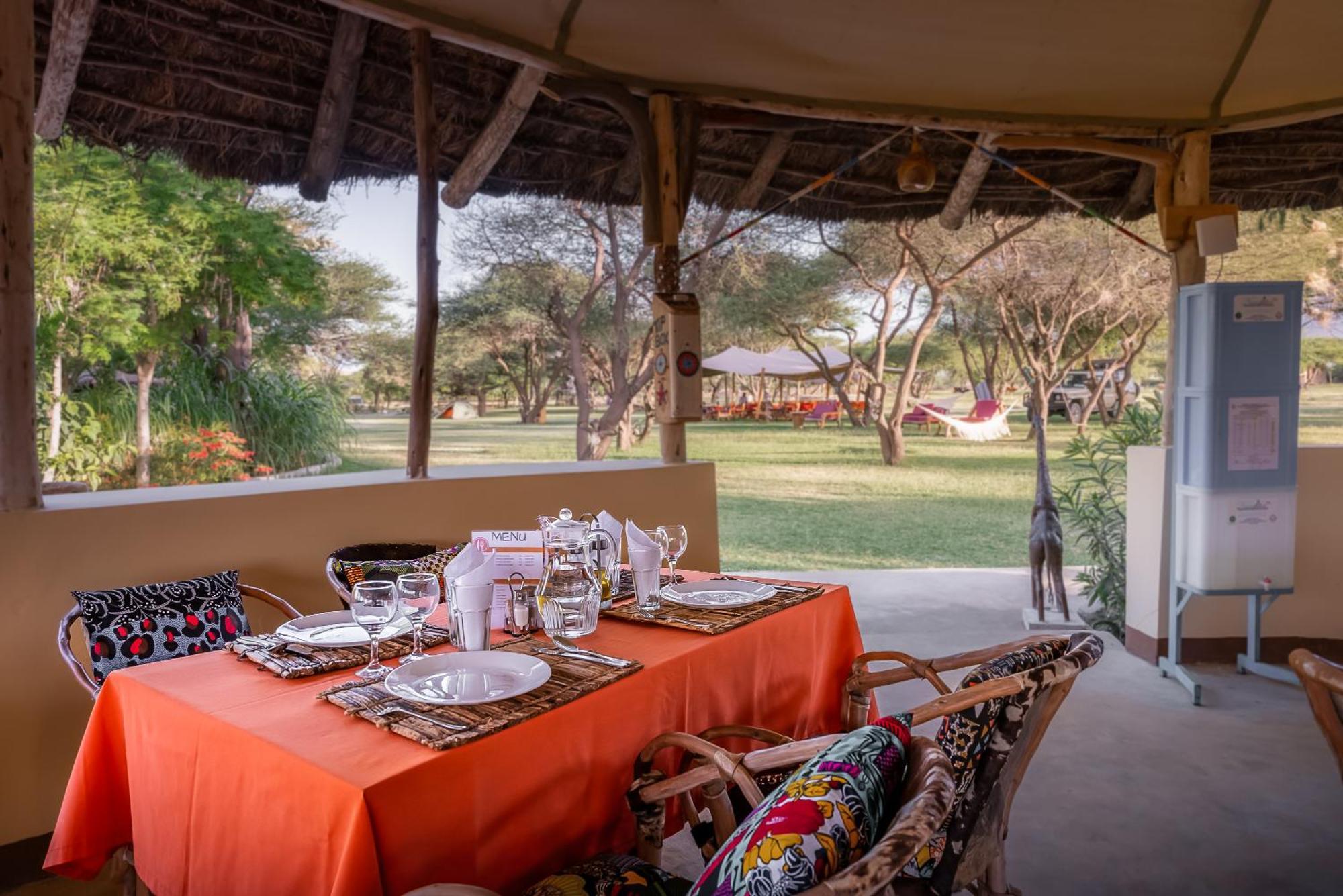 Lake Natron Maasai Giraffe Eco Lodge And Camping Mtowabaga Exterior foto
