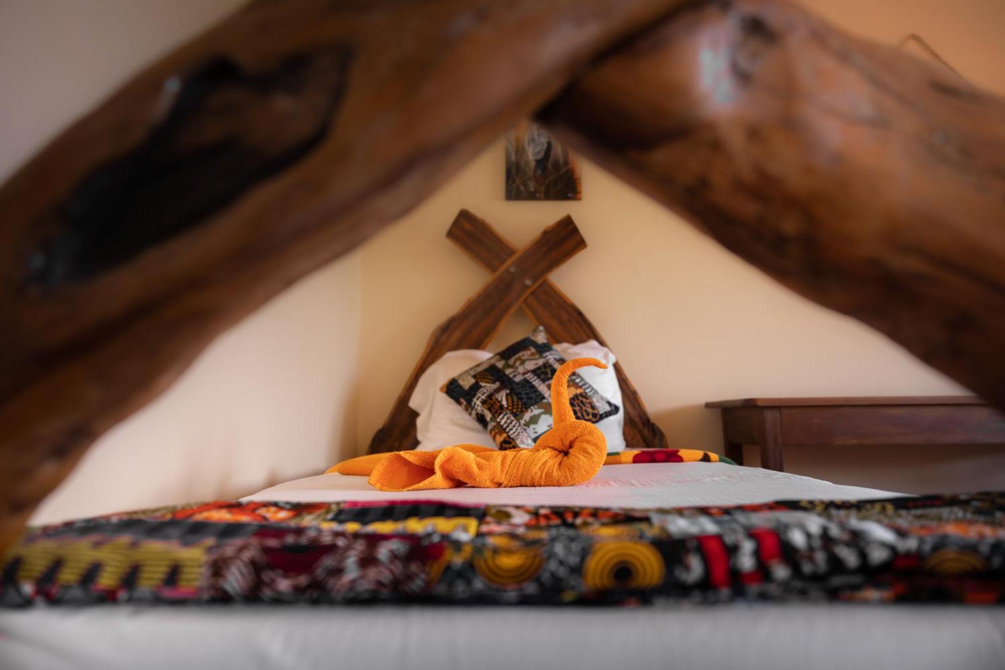 Lake Natron Maasai Giraffe Eco Lodge And Camping Mtowabaga Exterior foto